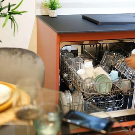 Sanchez Y Laserna Stays Moderno Apartamento En Valencia Luaran gambar